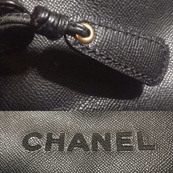 Rare Chanel Vintage Caviar Shoulder Bag - Authentic Black Leather - Picture 12 of 16